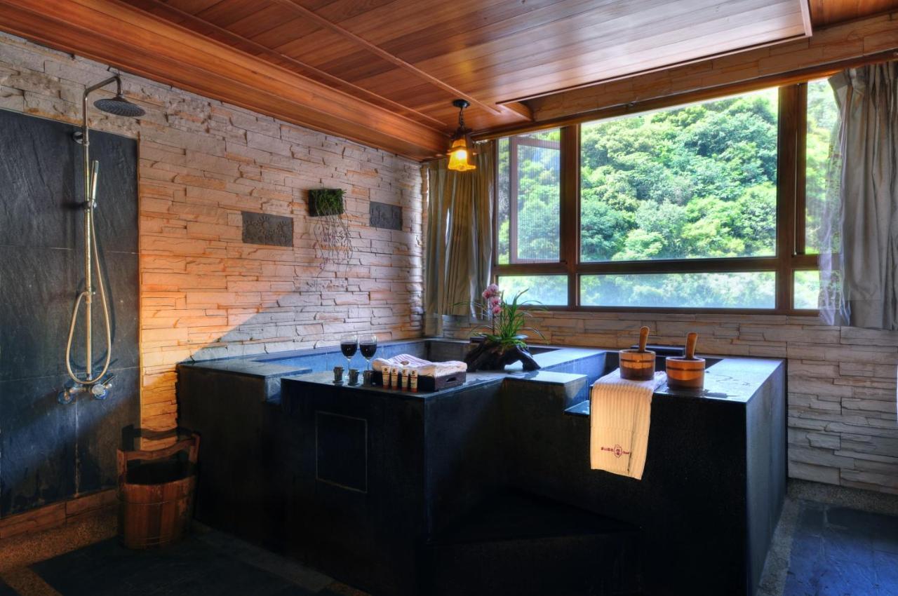Chief Villa Hot Spring Resort Ren'ai Eksteriør billede